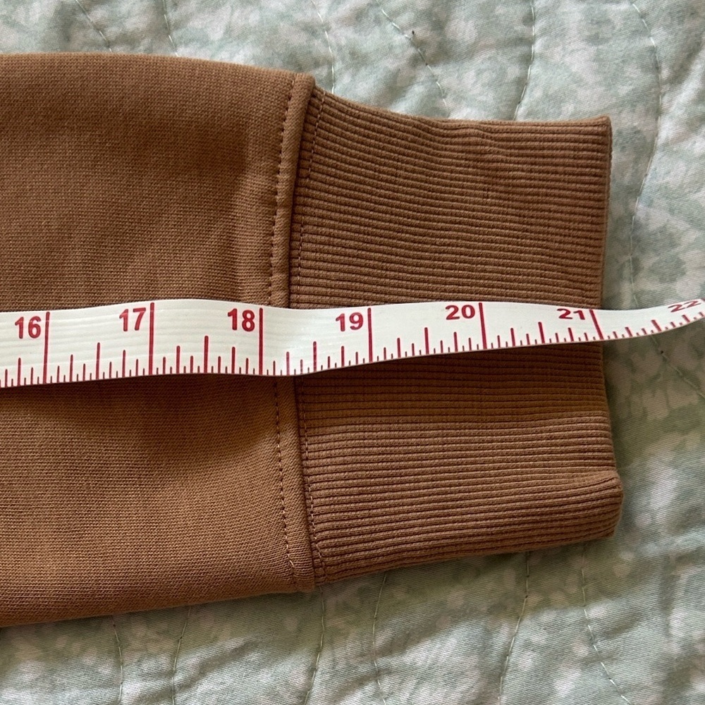 NWT DKNY Brown Cropped Sweatshirt with White Print - Picture 8 of 9
